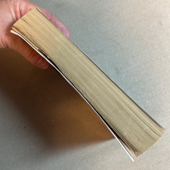 📚2/$6  Airman - Picture 4 of 12